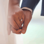 Read more about the article 超7成加拿大人因钱维系婚姻：同居更省钱，感情正在被现实改变 | AiF insight