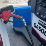 Read more about the article 油价暴涨压垮生活：近4成加拿大人要求减税，油价或短暂回落 | AiF insight